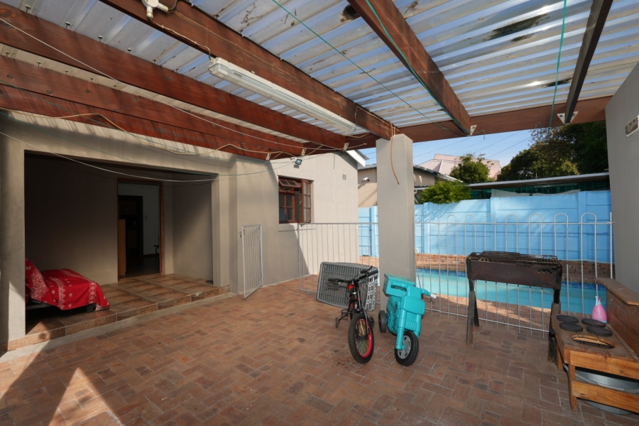 4 Bedroom Property for Sale in Wynberg Western Cape